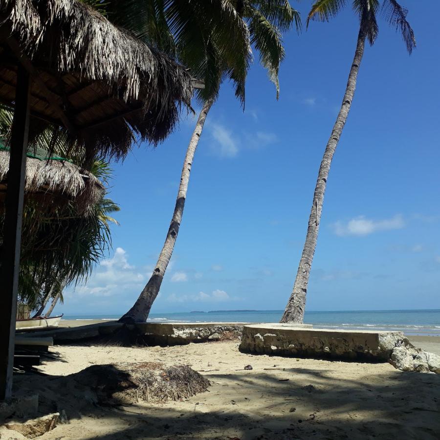 Peace & Love Beach Club Hotel Roxas  Exterior photo